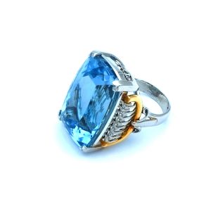 Cocktail Ring mit 58 ct Blautopas und Diamanten in Platin und Gold, um 1940